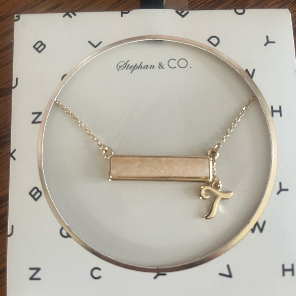 Stephan Co Necklace 12$